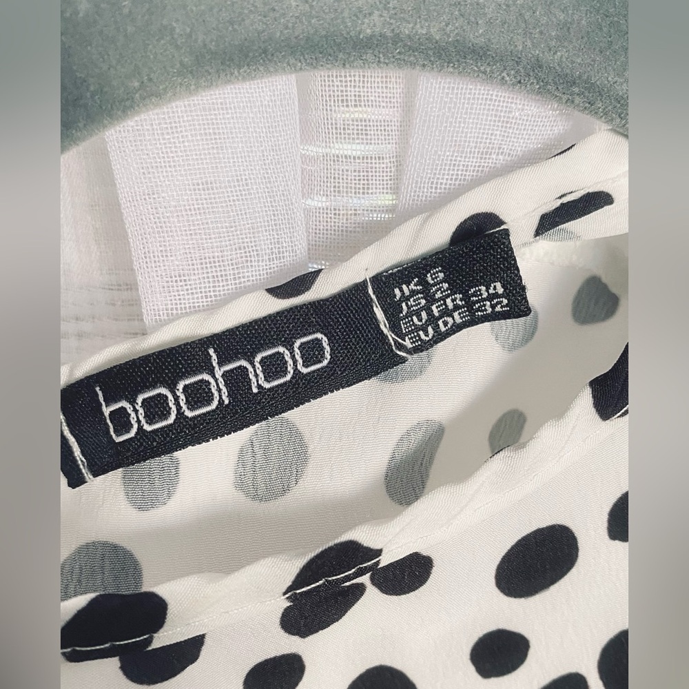 Boohoo - midi dress NWOT - Picture 3 of 9